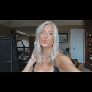 Meet your Posher, Lexi